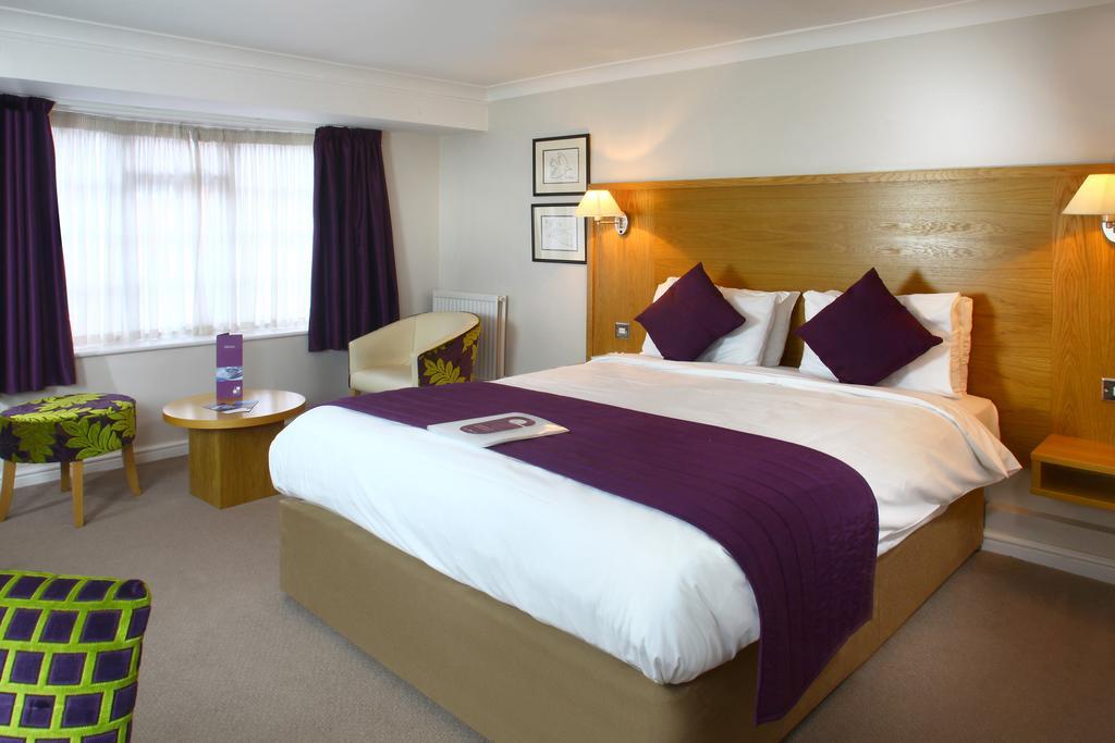 The Chequers 4*